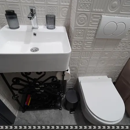 Elidon 1833 Apartament