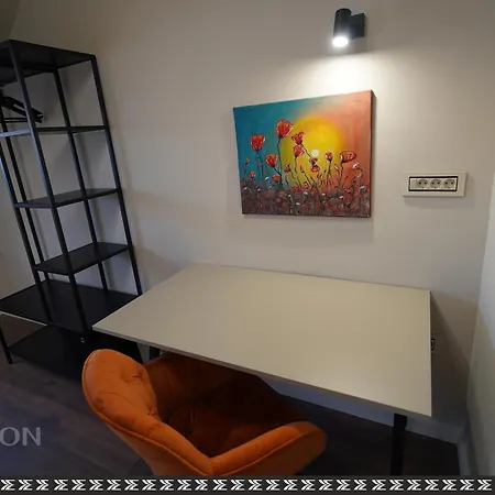 Elidon 1833 Apartament *