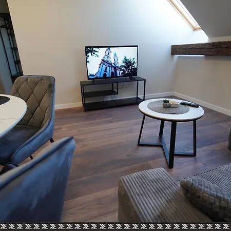 Elidon 1833 Apartament