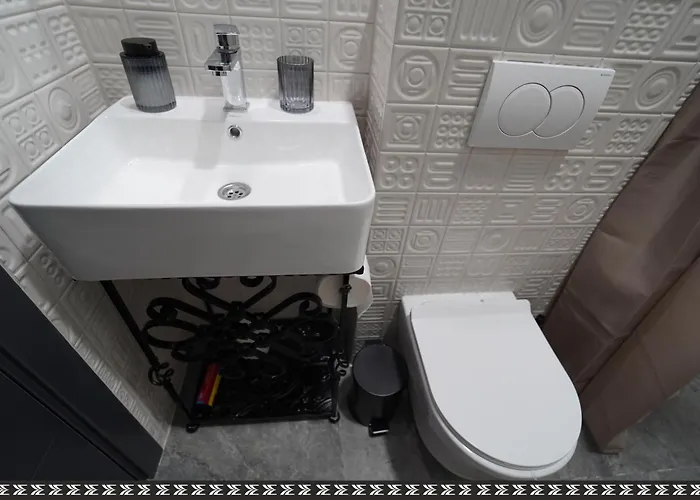 Elidon 1833 아파트